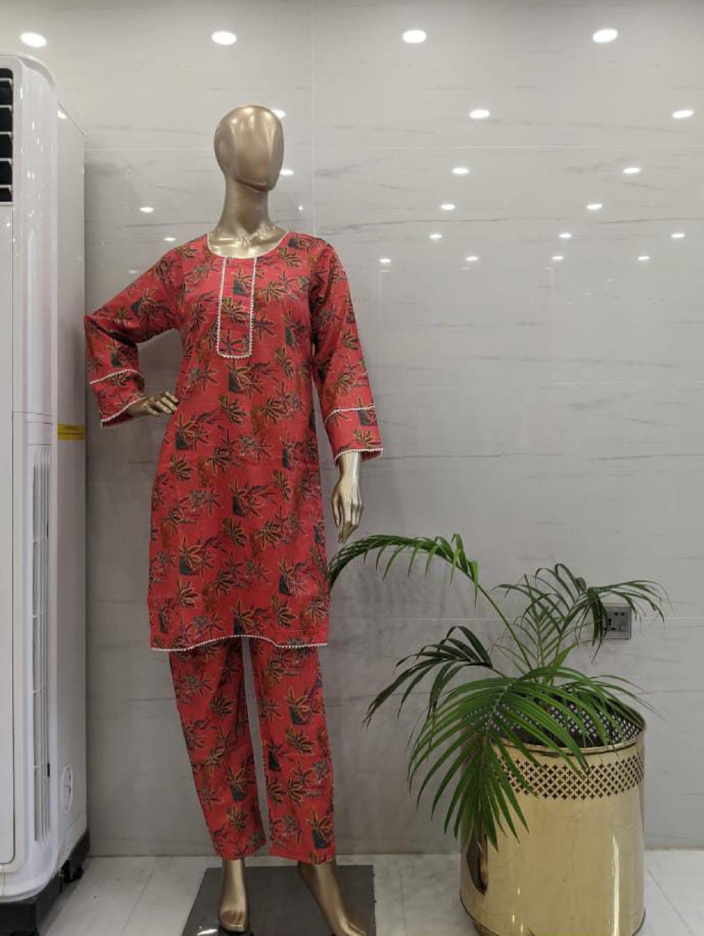 Printed Viscose Stitched Suit 2PCs (Red)